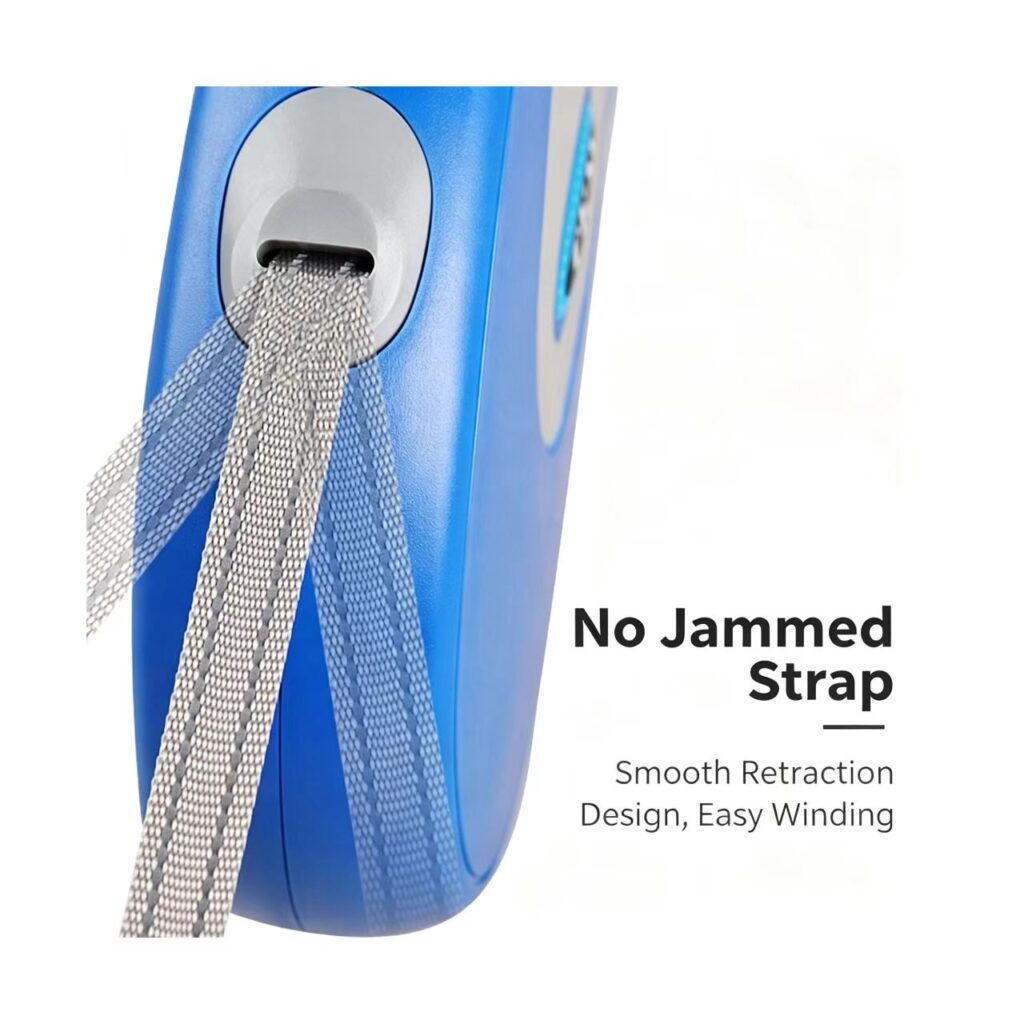Smooth retraction reflective strap for retractable pet leash